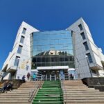Constanța: Individul care a închiriat unui număr de persoane un apartament fictiv își dorește să fie eliberat! Cine va hotărî soarta sa? 3 constanta barbatul care ar fi inchiriat mai multor persoane un apartament care nu exista vrea in libertate cine va lua decizia definitiva 68df6b6624092