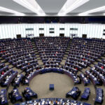 Cum ar decide eurodeputații români asupra moțiunilor de cenzură îndreptate împotriva Ursulei von der Leyen? 2 cum ar vota eurodeputatii romani la motiunile de cenzura impotriva ursulei von der leyen 68dd287504018