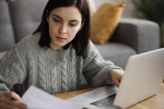 cum isi pot verifica romanii vechimea in munca reprezentantii casei de pensii nu se mai cauta adeverinte de la angajatori 690061c8ad26e