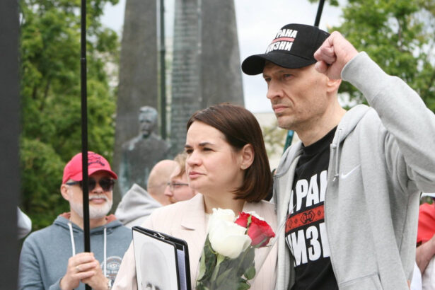 cuplul care conduce opozitia din belarus a dezvaluit cum putea fi evitat razboiul din ucraina acum se vede unde au dus acele greseli 68ef222b342a4