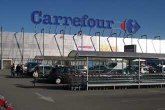 de ce iese carrefour din romania radu georgescu economist este cel mai puternic semnal de avertizare pentru economia romaniei 68ffa3b58a55f