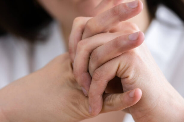 de la trosnitul degetelor la guma de mestecat care ramane in stomac expertii demonteaza cele mai intalnite mituri despre sanatate 68fe7217b4b04