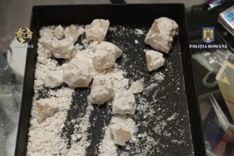 dealer prins in mamaia bancuta condamnat la 3 ani si 4 luni pentru trafic de cristal cu 200 de lei pliculetul 68fab85e50efe
