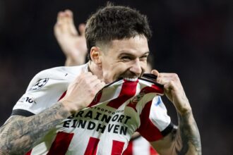dennis man alaturi de jucatori de la barcelona si dortmund pe ce loc a terminat in cursa pentru mvp ul saptamanii in ucl 68fb0c4a8c9fc