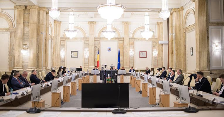 Discuție în Parlament despre comerțul electronic: Negoi subliniază necesitatea unui compromis între stabilitatea veniturilor statului și cerințele sectorului de afaceri. 1 dezbatere in parlament pe marginea comertului online negoi trebuie sa gasim un echilibru intre nevoia statului de venituri stabile si asteptarile mediului de afaceri 68f0f83329a00