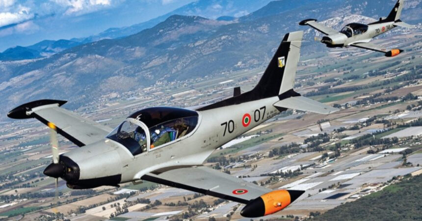 Tragedie în aer: Doi soldați italieni își pierd viața într-un accident aviatic în timpul exercițiilor militare 1 doi militari italieni au murit dupa ce avionul cu care efectuau manevre s a prabusit 68dd2871d06ea