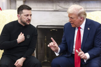 donald trump l a indemnat pe volodimir zelenski sa accepte conditiile lui vladimir putin altfel rusia ar putea distruge ucraina ft 68f557283efc9
