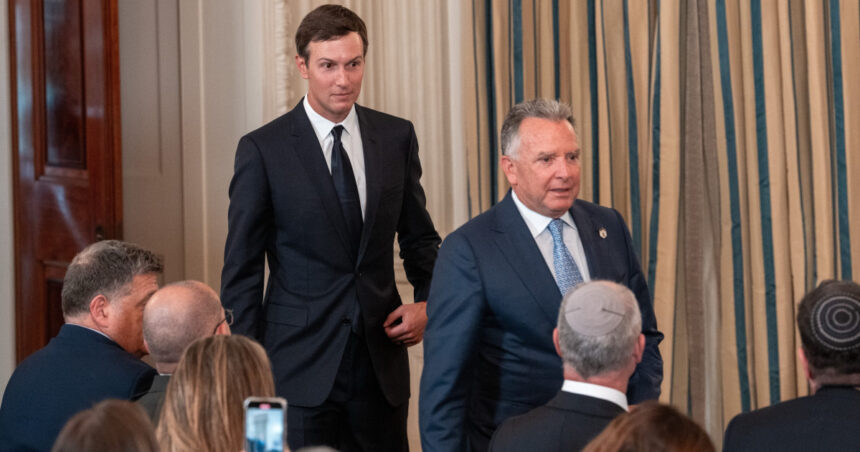 Steve Witkoff, trimisul special, și ginerele lui Trump călătoresc în Egipt pentru negocieri cruciale cu Hamas în legătură cu soarta ostaticilor 1 emisarul steve witkoff si ginerele lui trump merg in egipt pentru noi discutii cu hamas privind eliberarea ostaticilor 68e151607ba3f