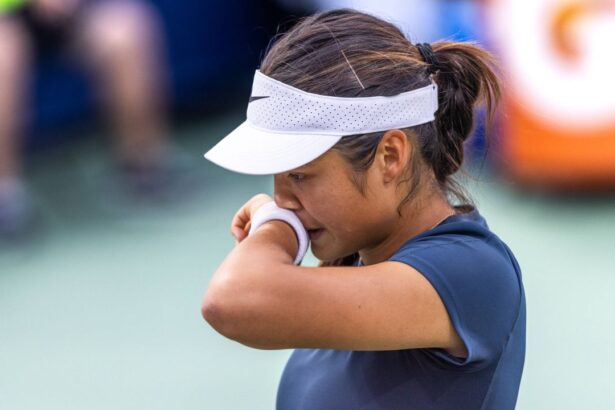 emma raducanu anunt important dupa ce si a speriat fanii ce a transmis dupa abandonul de la wuhan 68eb8b1f7fc6f