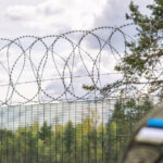 Estonia suspendă un post de frontieră cu Rusia, în urma unor schimbări în atitudinea grănicerilor ruși. 2 estonia isi inchide un punct de trecere a frontierei cu rusia dupa ce a observat un comportament diferit al granicerilor rusi 68ea68bbf00a5