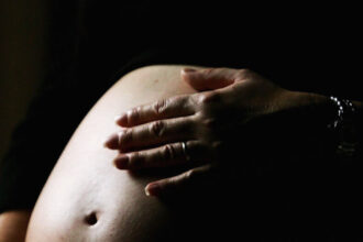exclusiv aveam in brate copilul inert am inceput sa urlu marturia unei foste paciente a clinicii din constanta unde a murit tanara gravida 68f89f77829d5