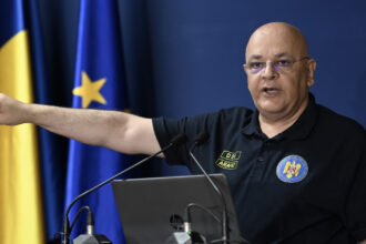 exclusiv cum s au pregatit autoritatile pentru ciclonul barbara raed arafat au fost aduse forte suplimentare din alte judete in cele afectate 68e573b5f2ff6