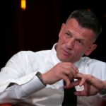 Emilian Dolha, apreciat de o legendă a fotbalului: "Toți îl cunosc pe el, pe mine nimeni nu mă știe!" 2 exclusiv emilian dolha recunoscut si imbratisat de un star al fotbalului toata lumea il stie pe el pe mine nu ma stie nici dracu 6903d9b3189b7