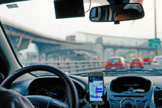 exclusiv fraude in ride sharing firma din constanta cu 500 de masini pe hartie doi angajati si un patron de 124 de ani ce spune seful dgaf 68e50d80152e7