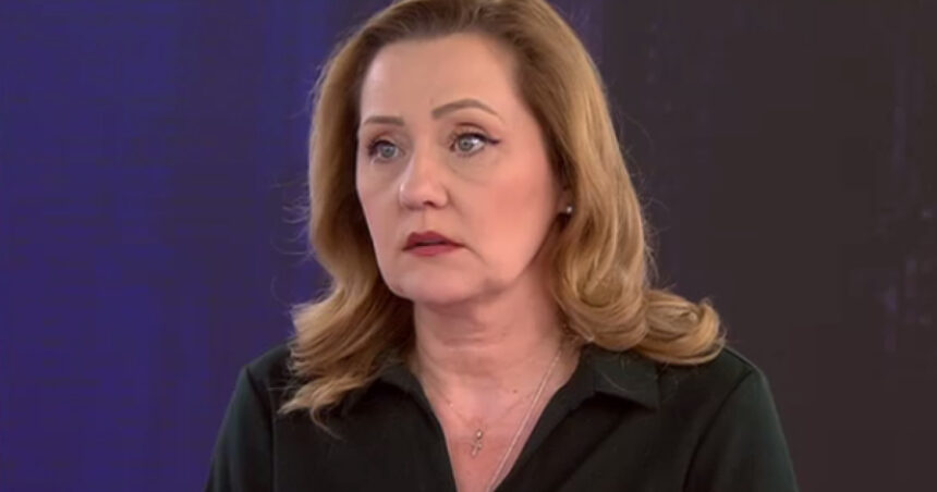 Lasconi își exprimă dezaprobarea față de Executiv: În trei ani, Parlamentul va fi dominat de izolaționiști, iar drumul spre dictatură este foarte scurt. 1 exclusiv lasconi critica guvernul peste 3 ani vom avea o majoritate de izolationisti in parlament de acolo pana la o dictatura e doar un pas 68e53f5579477