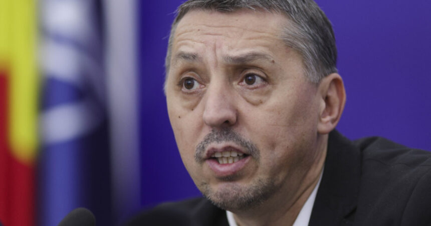 Ministrul David propune majorarea salariului pe oră pentru dascăli: „În timpul discuțiilor despre buget, vom stabili indicatorii relevanți” 1 exclusiv ministrul david vrea sa creasca plata cu ora pentru profesori cand vom lucra la buget vom sti pe ce indicatori discutam 6900887453a96