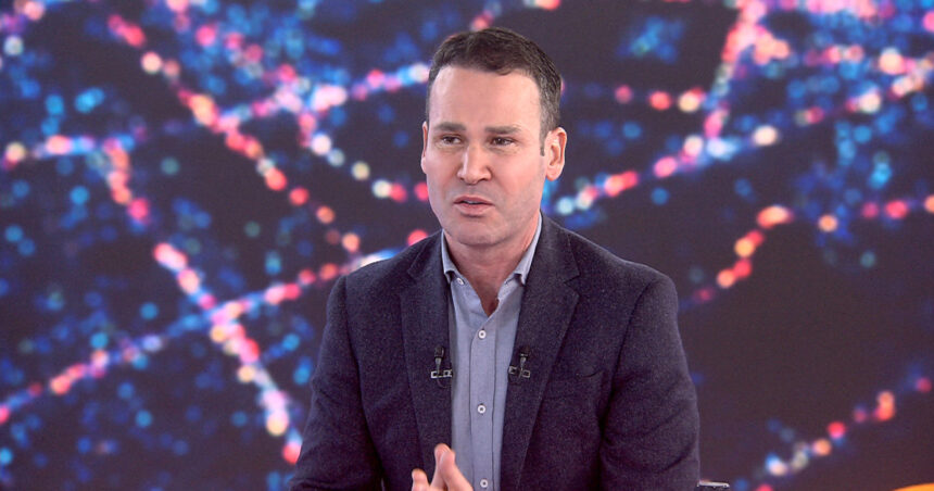 Robert Negoiță propune tranziția termoficării Capitalei către sectoare: „Am gestiona mult mai eficient” 1 exclusiv robert negoita sustine ca termoficarea capitalei ar trebui sa treaca la sectoare ne am ocupa mult mai bine 68f14a373ea87