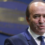 exclusiv tudorel toader spune ca reforma pensiilor magistratilor poate trece de ccr modificarile nu schimba fundamental datele problemei 69009a22053b6