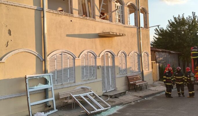 Deflagrație devastatoare într-o gospodărie din Carcaliu, județul Tulcea 1 explozie a unei butelii intr o locuinta din carcaliu judetul tulcea 68f1503201afc