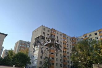 explozie devastatoare intr un bloc din rahova trei morti 13 raniti a fost activat planul rosu de interventie 68f21ed33fcd3
