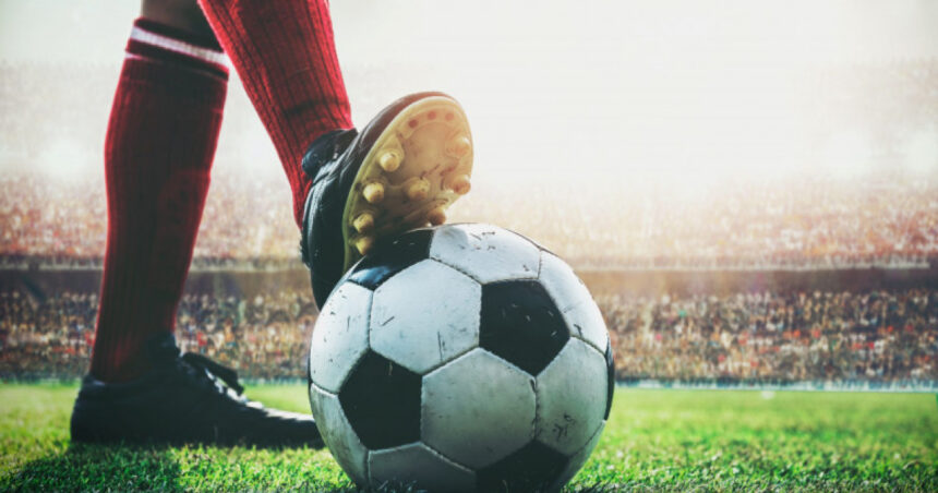 Jucătorul de fotbal care dădea vina pe vaccinurile anti-Covid pentru accidentările sale a fost înfrânt în instanță de Pfizer și Federația Franceză. 1 fotbalistul care acuza vaccinurile anti covid ca i au provocat accidentarile a pierdut procesul impotriva pfizer si federatiei franceze 68f146865c574