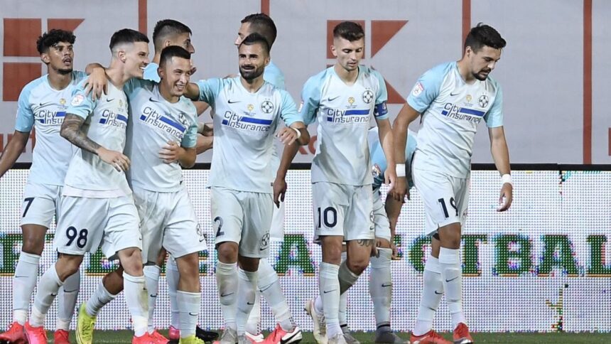 Adrian Petre strălucește: trei goluri într-un sfert de ceas și un al patrulea pe lista realizărilor! Transformare impresionantă pentru fostul jucător de la FCSB și o prestație de excepție! 1 foto adrian petre hat trick in 9 minute apoi a dat si golul 4 look nou pentru fostul atacant al lui fcsb si evolutie fantastica 68e2a16ee4360