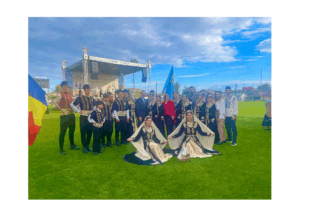 foto ansamblul udttmr can renkler din topraisar ambasador al culturii tatare la festivalul toamnei de la carcea judetul dolj 6900fbe218513