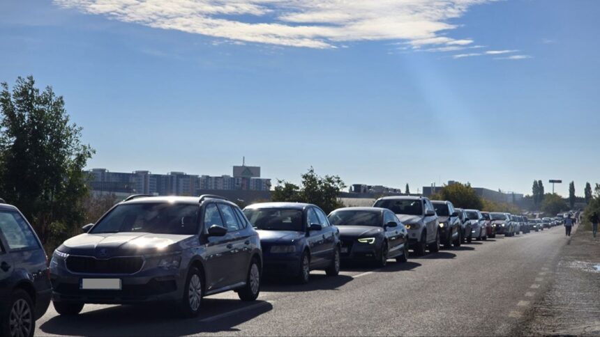 Circulație blocată pe varianta Ovidiu! Șoferi, fiți prudenți! 1 foto atentie soferi evitati varianta ovidiu se circula bara la bara 68e21fde0271a