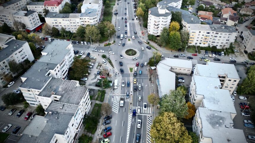 Atenție, șoferi! Strada Soveja din Constanța a primit noi scuaruri mediane! 1 foto atentie soferi noi scuaruri mediane au fost amenajate pe strada soveja din constanta 68f8ddbd7b227