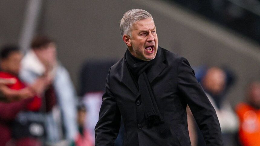 foto ce a facut legia lui edward iordanescu cu campioana lech poznan venita dupa rusinea 1 2 cu o echipa din gibraltar 68fe9041e4fc1