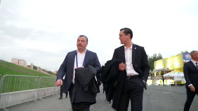 Imagini captivante cu Răzvan Burleanu înainte de confruntarea România - Moldova! 1 foto cum a fost surprins razvan burleanu inainte de romania moldova 68e7e0562fcb7