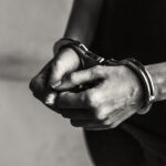 Doi tineri infractori, prinși în flagrant de furt de combustibil, au fost reținuți; descoperiri șocante: un pistol și muniție, confiscate în urma perchezițiilor! 3 foto doi minori care furau combustibil au fost retinuti si sunt propusi spre arestare un pistol letal si cutii cu munitie gasite la perchezitii 68e1426516aae