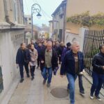 Dr. Cristian Cealera, ghidul muzeului, te invită să redescoperi farmecul Constanței Vechi: Aventura interbelică și poveștile fascinante din toamna lui 1925 prind din nou viață! 3 foto dr cristian cealera de la muzeul de istorie continua tururile ghidate prin constanta veche intamplari pitoresti din interbelic si povesti surprinzatoare din toamna anului 1925 readuse la via 690095a763ecb