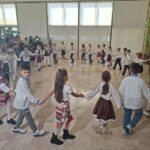 Elevii Școlii Gimnaziale Mihai Eminescu din Costinești au sărbătorit bogăția multiculturală a Dobrogei! 2 foto elevii de la scoala gimnaziala mihai eminescu din costinesti au celebrat multiculturalitatea dobrogei 68f23f42596f8