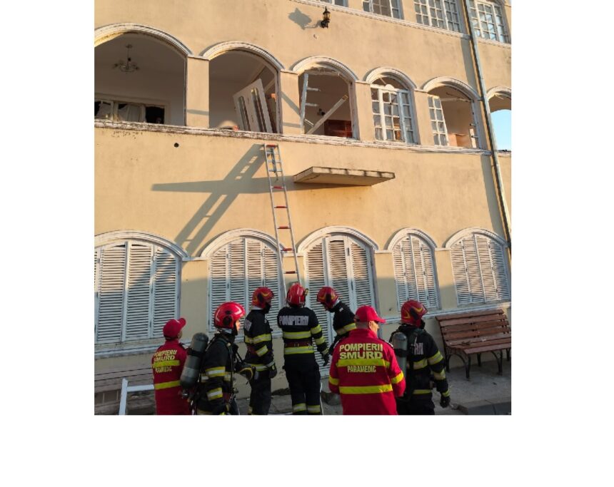 Deflagrație într-o casă din Măcin: O persoană a supraviețuit miraculos după explozia unei butelii 1 foto explozie intr o locuinta din macin o persoana a scapat ca prin minune dupa deflagratia unei butelii 68f12d0a08dc7