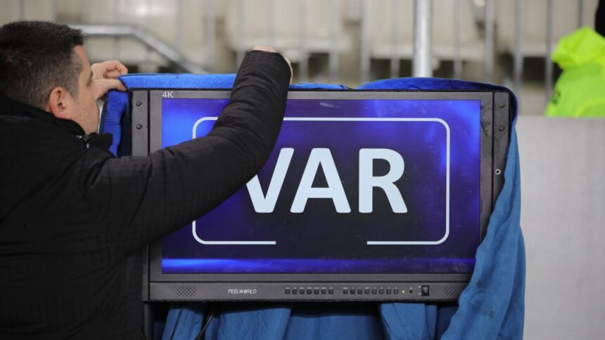 Oțelul – U Cluj 1-2: VAR-ul ne-a lăsat fără cuvinte! Bergodi începe cu victorie într-un meci de neuitat! 1 foto otelul u cluj 1 2 vai de var ul nostru bergodi debut cu dreptul intr o partida incredibila 68fcf17e67e59