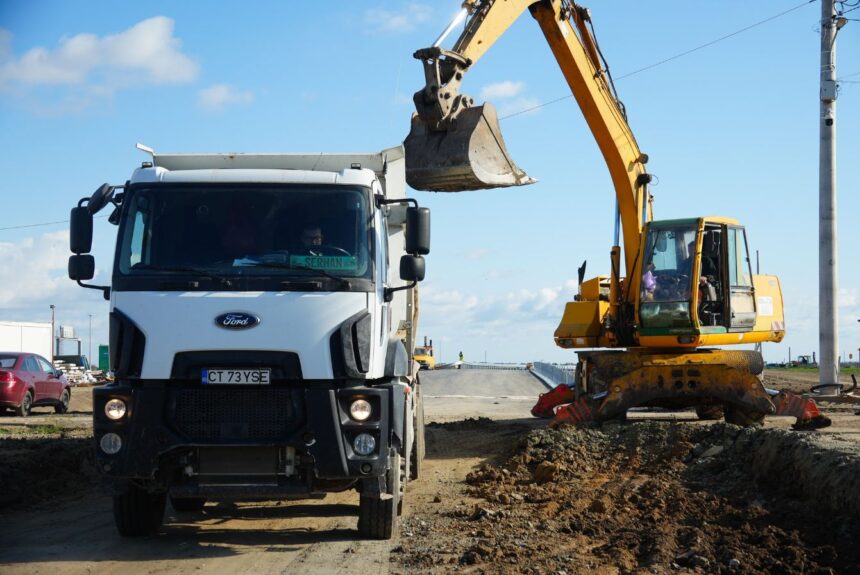 Modernizarea drumurilor din Cumpăna: Progrese pe strada Prelungirea Tractorului! 1 foto primaria cumpana continua modernizarea drumurilor lucrari in desfasurare pe strada prelungirea tractorului 68f26265c09c7