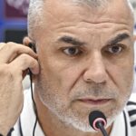 Olăroiu, furios după eșecul calificării directe la CM 2026: acuză organizatorii de favoritism în favoarea Qatarului 2 foto si video olaroiu exploziv dupa ce a ratat calificarea directa la cm 2026 acuza organizatorii ca au favorizat qatarul 68ef913f3f431