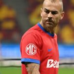 FCSB în criză după dezastrul cu Metaloglobus! Alibec își varsă supărarea pe suporteri, iar colegii intervin cu greu pentru a-l liniști 3 foto tensiune maxima la fcsb dupa umilinta cu metaloglobus alibec a explodat la adresa fanilor si a fost calmat cu greu de colegi 68f3f29e9fcb3