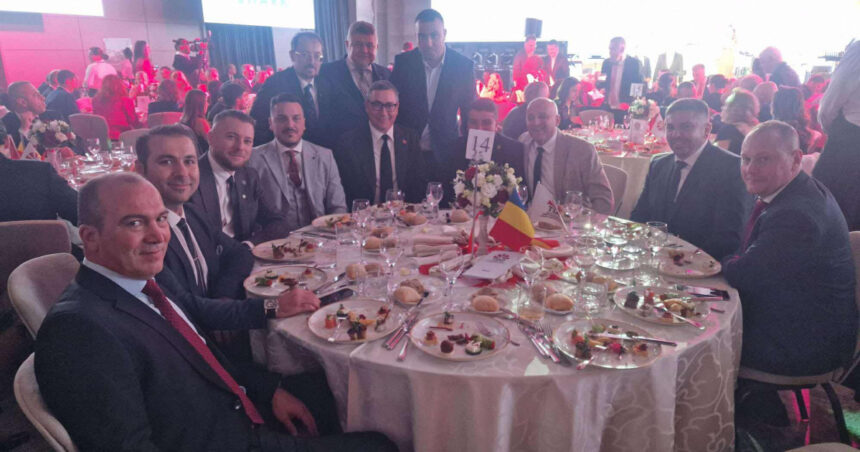 Victor Ponta, în compania lui Makaveli și a foștilor parlamentari de la POT, SOS și AUR: Strategiile actuale ale fostului șef PSD. 1 foto victor ponta alaturi de makaveli si fosti parlamentari ai pot sos sau aur planurile fostului lider psd 68fe08a3b58b7