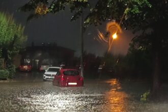 foto video furtuna a facut prapad in judetul constanta noaptea trecuta strazi si subsoluri de case inundate persoane blocate in autoturisme 68e0b256913d9
