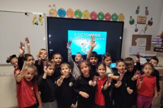 foto ziua educatiei o sarbatoare a bucuriei la scoala gimnaziala lucian grigorescu din medgidia 68dff4f7d6b3e
