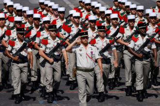 franta trimite legiunea straina in ucraina noua fumigena lansata de catre spionii lui putin 690088717b418