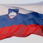 Tensiune în Slovenia după o crimă brutală: un bărbat a fost bătut până la moarte de o grupare de romi, iar doi miniștri și-au dat demisia. 3 furie in slovenia dupa ce un barbat a fost ucis in bataie de un grup de romi doi ministri au demisionat 68fe5cee63b93