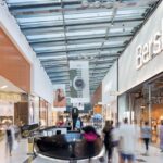 Spectacol de furt la mall: un hoț „experimentat” din Constanța, trimis după gratii! 2 furt de adidasi la mall hot profesionist din constanta condamnat la inchisoare cu executare 68dc535888066