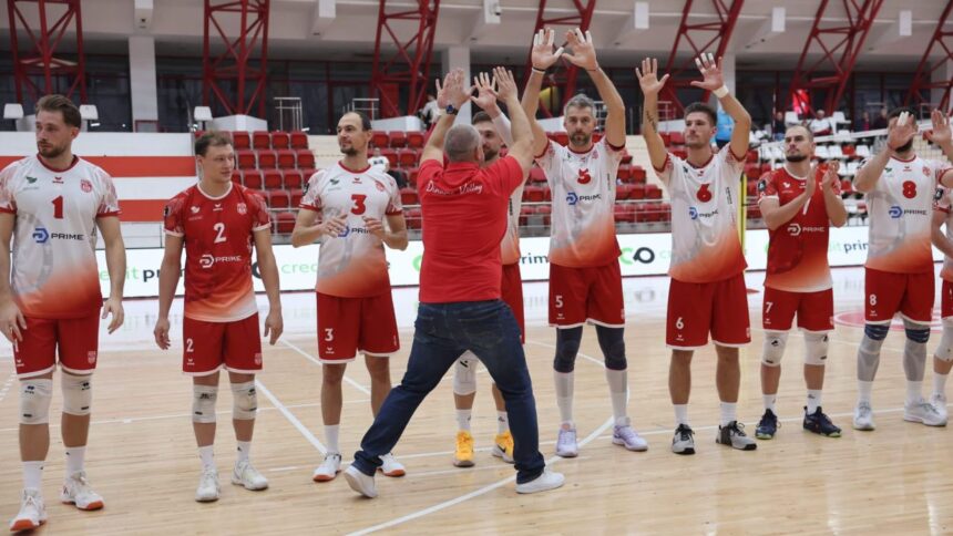 Dinamo, Campioana, și-a dezvăluit echipa într-un spectacol grandios ce a trecut peste reguli! Ionuț Lupescu a fost de față! 1 galerie foto campioana dinamo si a prezentat lotul intr un meci de gala care a sfidat regulamentul ionut lupescu a fost si el prezent 68ef5562643c3