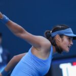 China lovește din nou în tenis: Emma Răducanu se retrage brusc în timpul meciului, după ce și Jannik Sinner a avut aceeași soartă. Ce dificultăți a întâmpinat britanica? 3 galerie foto china doboara tenismeni in cascada dupa jannik sinner si emma raducanu s a retras in mijlocul unui meci ce a acuzat britanica 68e4daef20b3b