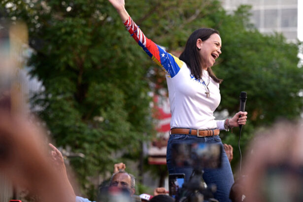 galerie foto cine este maria corina machado femeia care a castigat premiul nobel pentru pace 68e8d476ac8ef