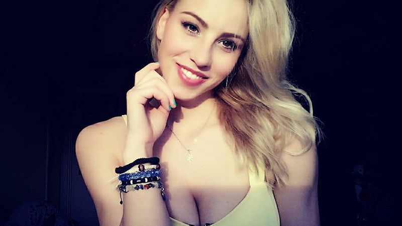 Revine cu strălucire! Bobana Klikovac își face apariția în Liga Florilor după bucuria maternității! 1 galerie foto frumusete pe semicerc bobana klikovac revine in liga florilor dupa ce a devenit mamica 6903ac127349a