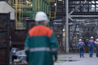 germania cere sua sa excluda trei rafinarii rosneft de la sanctiunile impuse rusiei in domeniul petrolier 68fbe41f4aa08